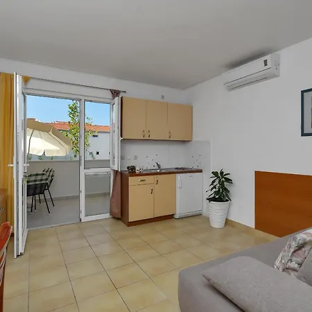 아파트 Marija 투체피